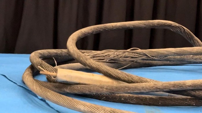 Kabel SUTET yang terputus hingga picu listrik padam massal di Sumatera (Rumondang/detikcom)