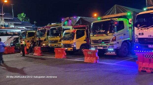 Kepadatan arus lalulintas terjadi di dalam areal Pelabuhan Gilimanuk, Kabupaten Jembrana, Bali, Senin (25/5/2026). (Dok Pos AL Gilimanuk) Kepadatan arus lalulintas terjadi di dalam areal Pelabuhan Gilimanuk, Kabupaten Jembrana, Bali, Senin (25/5/2026). (Dok Pos AL Gilimanuk)