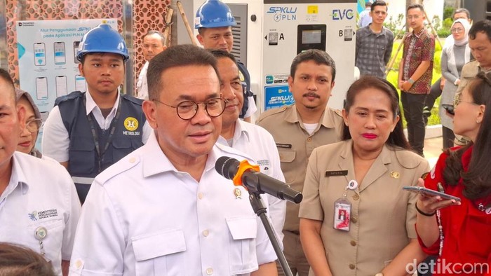 Menteri Perdagangan Budi Santoso