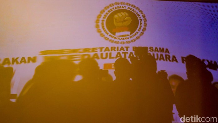 Ketum Gerakan Kedaulatan Suara Rakyat (GSKR) sekaligus Ketum Partai Buruh, Said Iqbal menyampaikan pandangan sikap parpol non-parlemen di Jakarta, Senin (25/5/2026). GSKR meminta DPR dan pemerintah melibatkan parpol non-parlemen dalam pembahasan revisi UU Pemilu yang akan dimulai tahun ini.