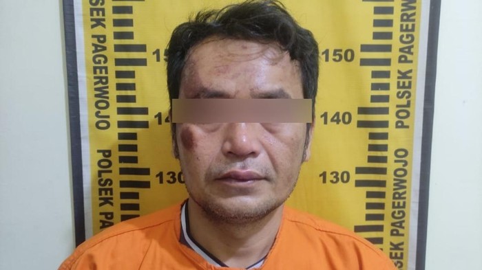 Elman Mendrofa, pria pembacok pemancing di kolam pancing ikan di  Desa Kedungcangkring, Tulungagung
