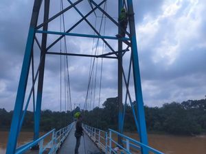 Kado Hari Bhayangkara ke-80, Polda Riau Tuntaskan 110 Jembatan Merah Putih
