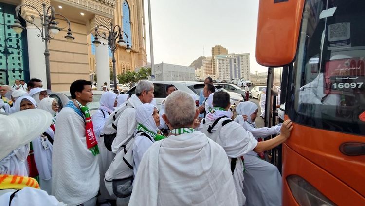 Labbaik! Jemaah Haji Berbondong-bondong ke Arafah untuk Wukuf