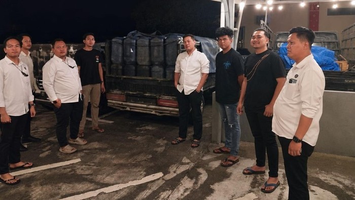 Polisi amankan ribuan liter Solar dan Pertalite yang diangkut secara ilegal di OKU Timur