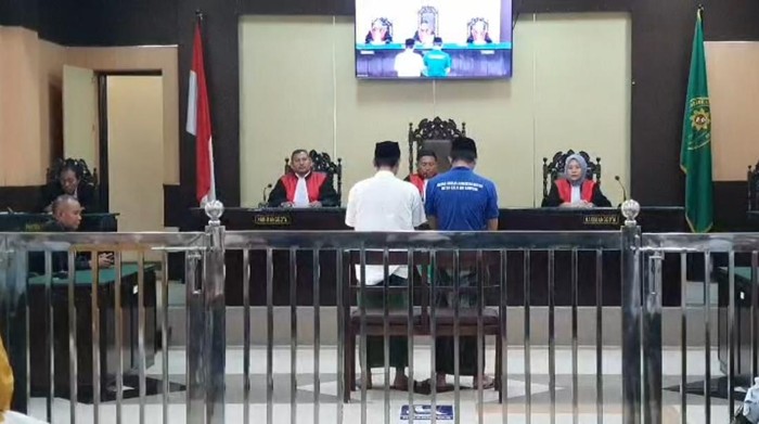 Sidang putusan perkara penganiayaan guru di sampang