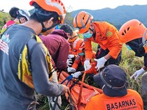 Dahsyatnya Petir Sambar 5 Pendaki Gunung Monrolo Berujung 1 Orang Tewas