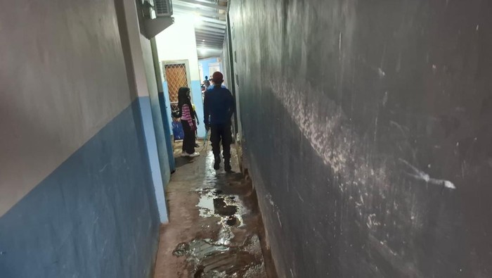 Ular picung yang masuk area SPPG Ciporang Kuningan