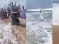 Viral! Pria Coba Belah Laut ala Nabi Musa, Ending-nya Nyaris Tenggelam