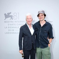 Homer Gere yang merupakan putra dari aktor kenamaan Richard Gere bermain sebagai aktor bernama Dylan Reid. Di Euphoria, Dylan terlibat kisah cinta dan adegan panas dengan Sydney Sweeney. Foto: WireImage/Daniele Venturelli