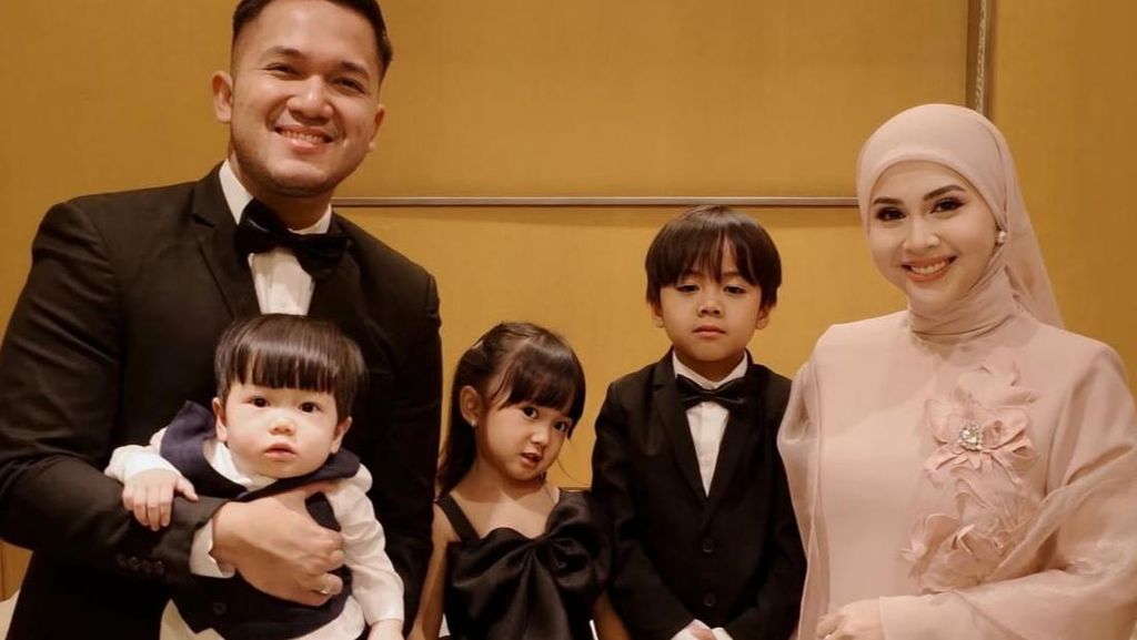 Kesha Ratuliu Bersyukur Suami Mau Urus Anak-Rumah Saat Ditinggal ke Eropa
