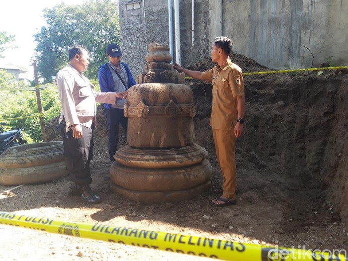 Penampakan batuan diduga stupa candi di Desa Nepen, Kecamatan Teras, Kabupaten Boyolali, Selasa (26/5/2026).