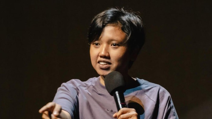 Cece Upit dan perjuangannya di industri hiburan.