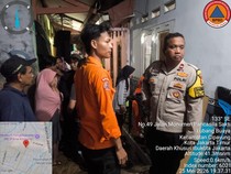Kakak-Adik di Lubang Buaya Tewas Terhanyut Usai Main di Selokan saat Hujan