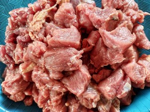 5 Tips Merebus Daging Kurban yang Bikin Cepat Empuk dan Hemat Gas