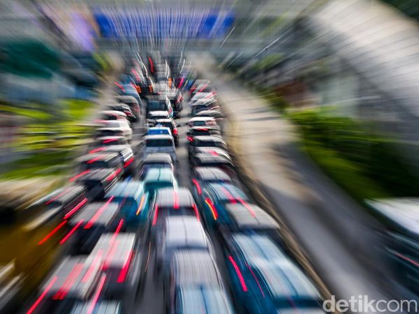 Jelang Libur Idul Adha, Lalin Jakarta Padat di Jam Pulang Kerja