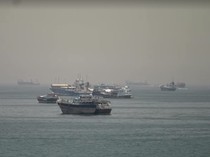 Balas Serangan AS, Iran Tembaki Kapal-kapal di Selat Hormuz