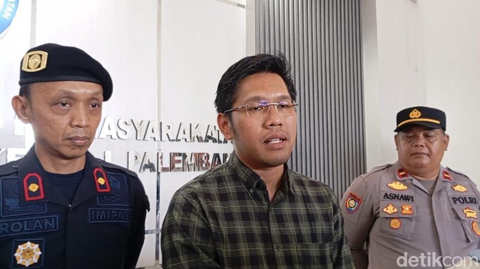 Kasat Reserse Narkoba Polrestabes Palembang Kompol Faisal Pangihutan Manalu