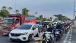 Tradisi Toron Jelang Idul Adha Pemudik Padati Jembatan Suramadu