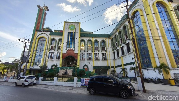 Masjid Al Jihad Banjarmasin. Foto: Khairun Nisa/detikKalimantan