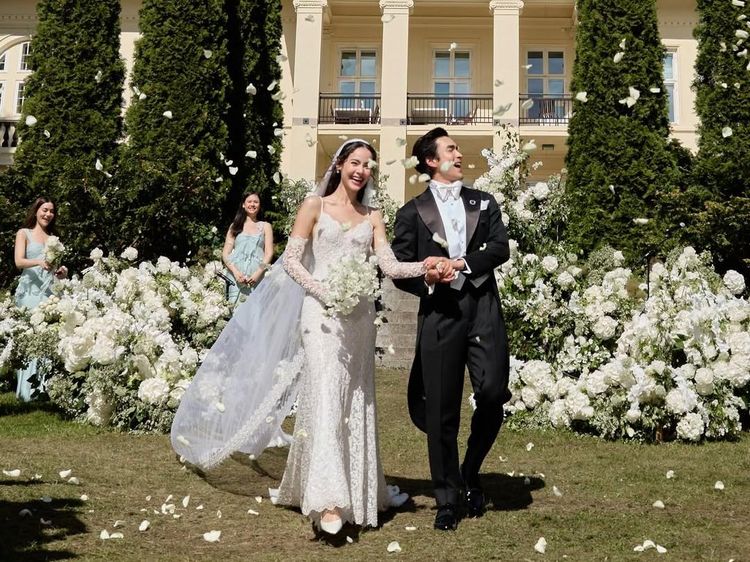 Bak Fairytale, Intip Momen Yaya Urassaya & Nadech Kugimiya Nikah di Norwegia