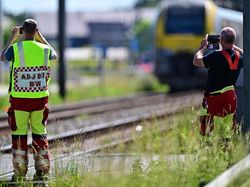 4 Orang Tewas saat Bus Sekolah Tertabrak Kereta di Belgia