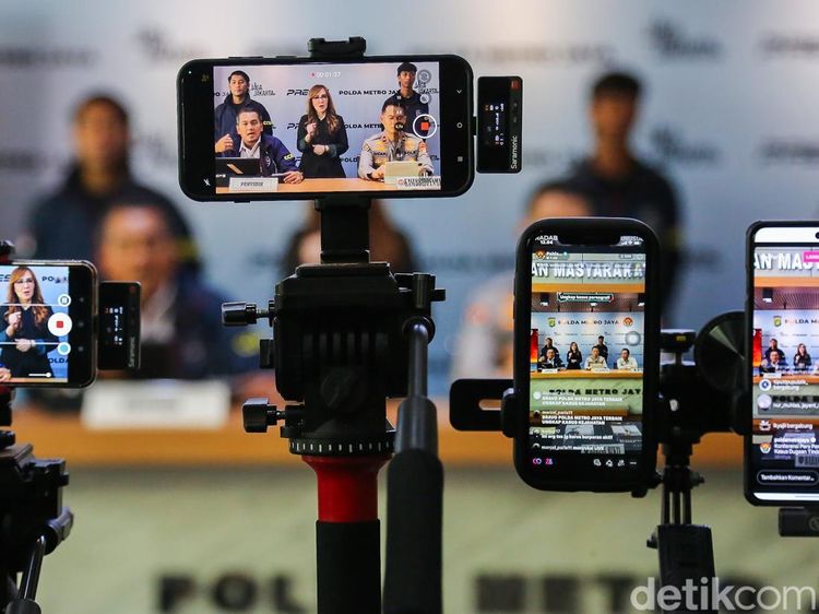 Polisi Bongkar Modus Live Streaming Challenge Bermuatan Pornografi