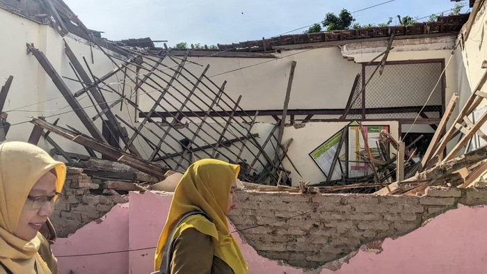 Ruang Kelas SDN 1 Babadan Tulungagung Roboh