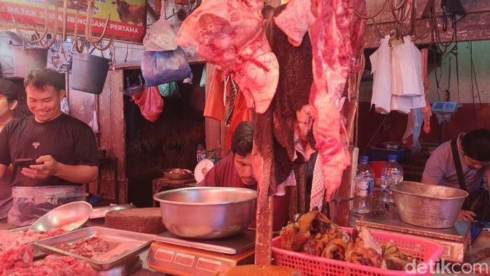 H-1 Idul Adha 2026, Harga Daging Sapi di Medan Tembus Rp 160 Ribu/Kg