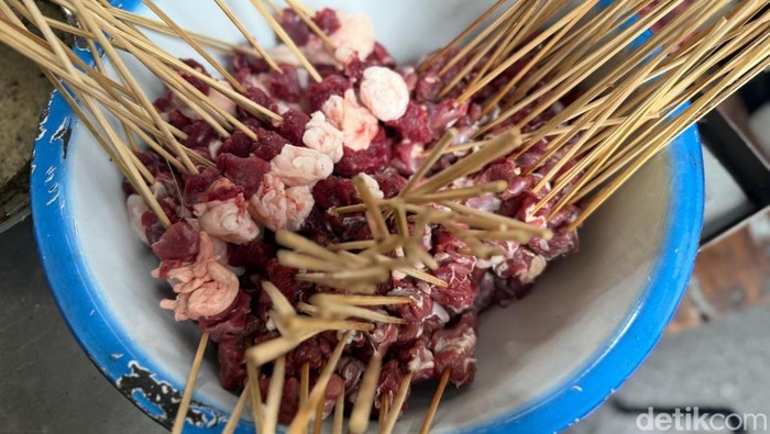 Sate kambing keroncong Jatinegara