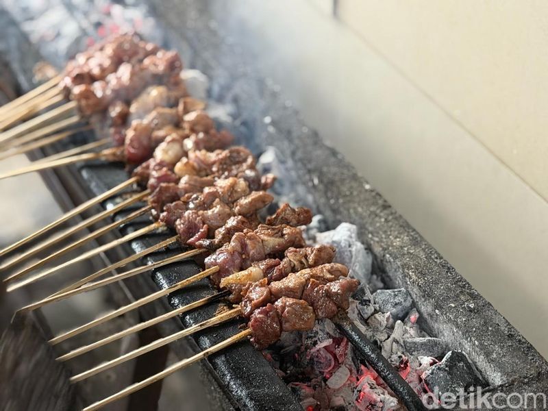 Sate kambing keroncong Jatinegara