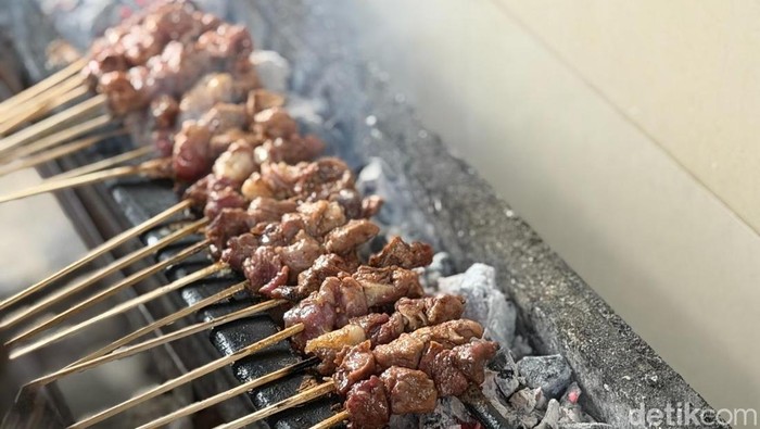 Sate kambing keroncong Jatinegara