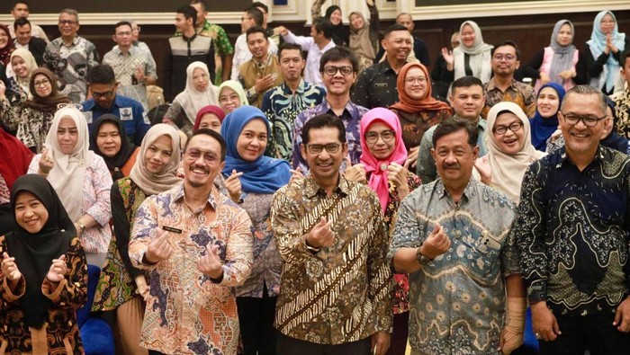 Sekretaris Komisi II DPRD Kota Bandung Asep Sudrajat