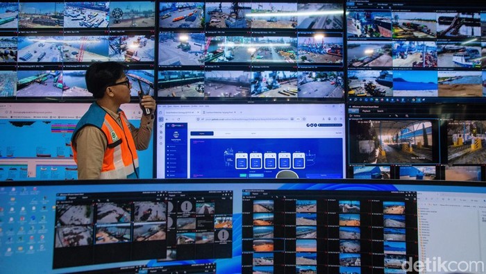Teknologi dan Keringat Buruh Pelabuhan, Kunci Kelancaran Arus Logistik Nasional