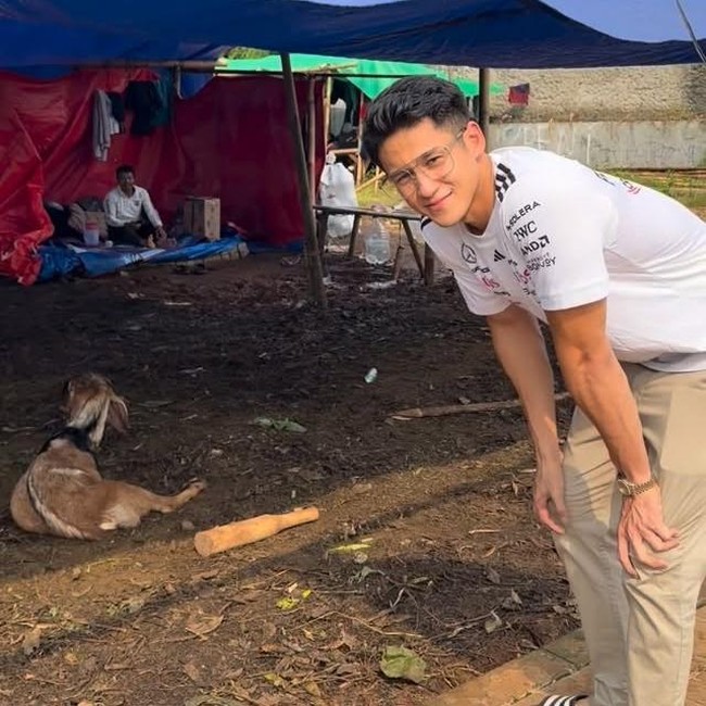 Antonio Blanco Jr Ikut Kurban di Idul Adha: Salam Toleransi
