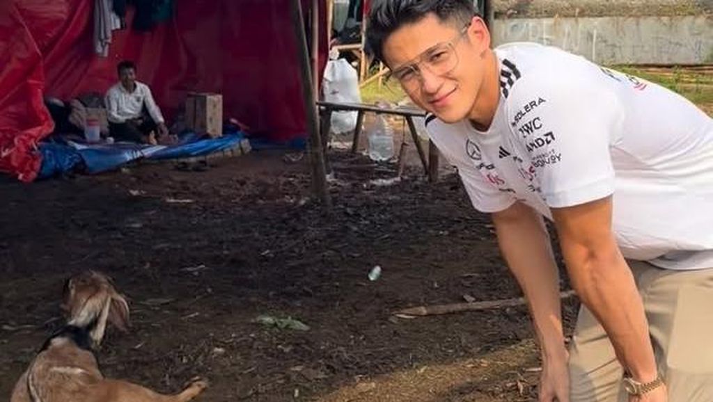Antonio Blanco Jr Ikut Kurban di Idul Adha: Salam Toleransi