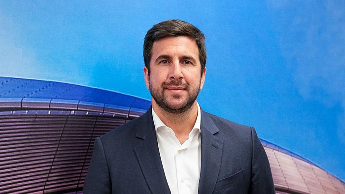 MADRID, SPAIN - MAY 25: Enrique Riquelme attends the Media during the opening of his new campaign headquarters for his candidacy for the presidency of Real Madrid next to Bernabeu stadium on May 25, 2026, in Madrid, Spain. (Photo By Oscar J. Barroso/Europa Press via Getty Images)