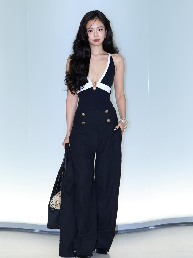 Gaya Artis Korea di Chanel Show: Jennie BLACKPINK, CORTIS Hingga Ji Chang Wook