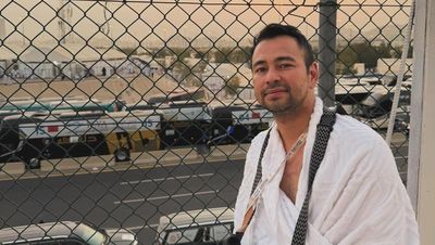 Foto: Gaya Syahdu Artis Indonesia Naik Haji 2026, Jalani Wukuf di Arafah
