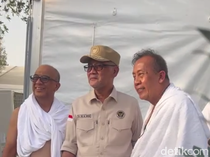 Wukuf 2026 Lancar, Menhaj Sempatkan Diskusi Saat Kunjungi Tenda Timwas DPR