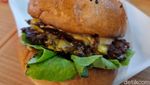 Nyamm! Burger Fancy yang Juicy dari SCBD Kini Hadir di BSD
