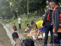 Warga Surabaya Kepergok Cuci Rumen-Buang Darah Kurban di Sungai