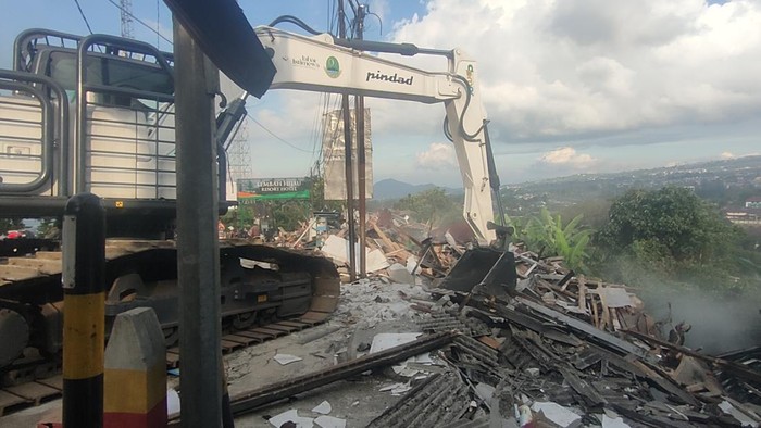Penertiban Kios di Jalur Puncak , Cianjur