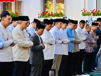 Video Momen Prabowo Salat Idul Adha di Paris Bareng Diaspora