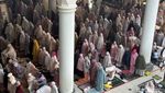 Ribuan Jemaah Salat Idul Adha di Masjid Al Akbar Surabaya