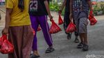 Semangat Berbagi Warnai Pembagian Daging Kurban Idul Adha
