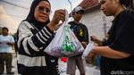 Semangat Berbagi Warnai Pembagian Daging Kurban Idul Adha