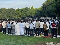 JK-Jimly Asshiddiqie Salat Idul Adha di Masjid Al Azhar Jaksel