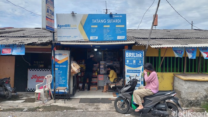 9 Tahun Buka Agen BRILink, Tatang Bisa Bangun Rumah-Kuliahkan 3 Anaknya