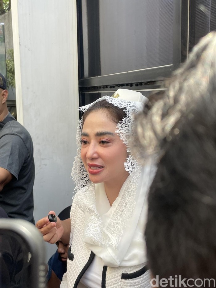 Sapi Jumbo Punya Dewi Perssik untuk Kurban Tahun Ini