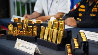 Diam-diam Bawa Emas Miliaran Lewat Bandara, 12 Orang Kena Batunya